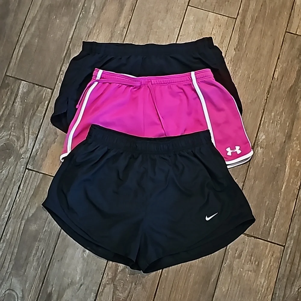 3 Nike and Under Armour shorts - Picture 1 of 6